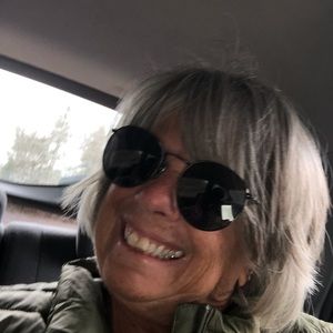 Meet your Posher, Sharon